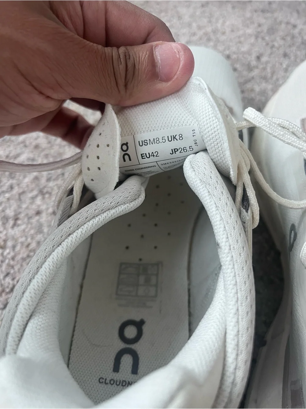On Shoes Cloudnova 2